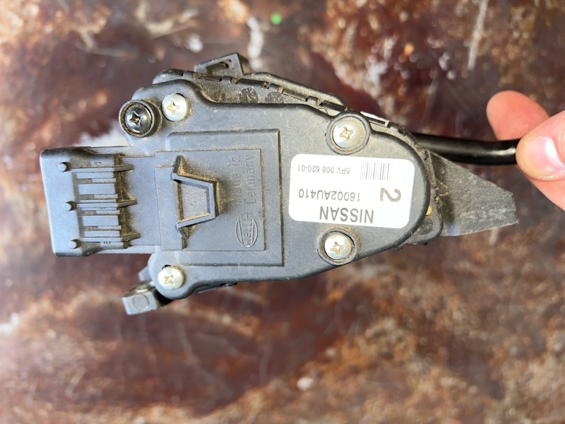 фотография nissan-primera-pedal-gaza-1 5