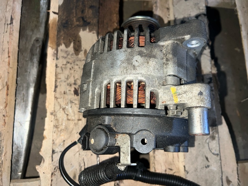 фотография citroen-c-crosser-generator-1 2