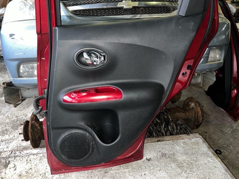 фотография nissan-juke-dver-bokovaya-1 7