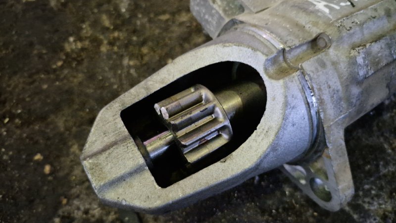 фотография nissan-cefiro-starter-3 4